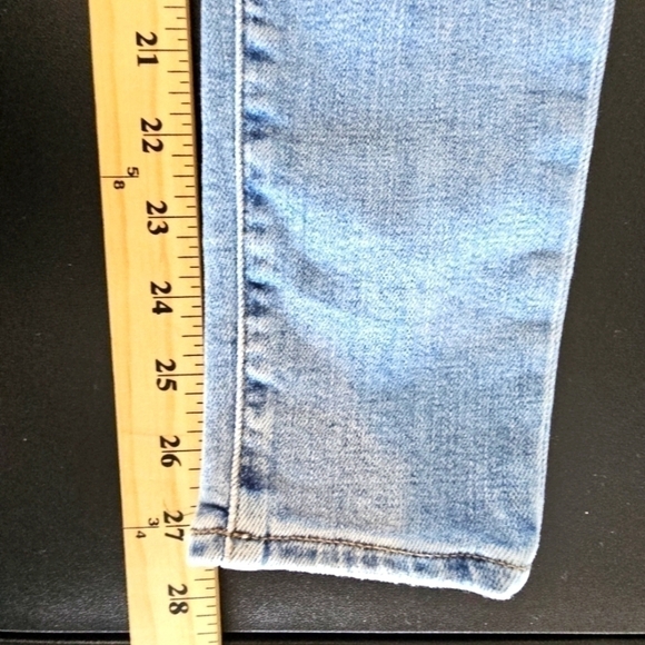 Joe's Jeans 'The Charlie' High Rise Skinny  Flawless Ripped Knee $198 - Picture 7 of 14